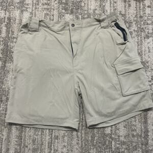 Gill Padded Cargo Sailing Shorts Men's XL Khaki